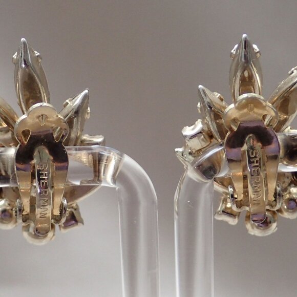 Vintage Sherman Pinwheel Design Brooch & Clip-On Earring Set - Picture 11 of 11